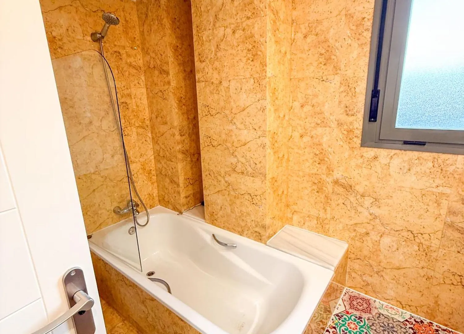 Casa Colon- Spacious 2Br! Views, Terrace & Beach マラガ アパート