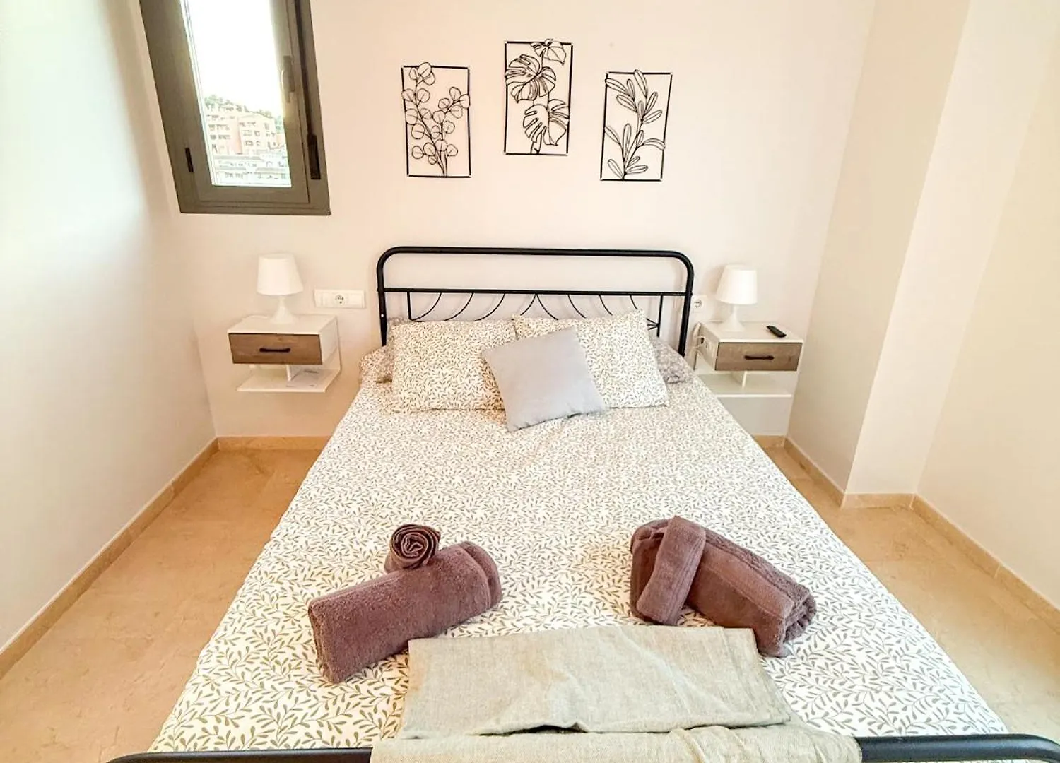Casa Colon- Spacious 2Br! Views, Terrace & Beach マラガ