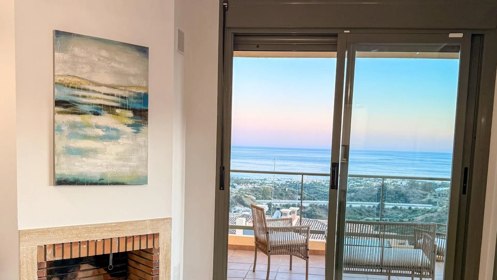 アパート Casa Colon- Spacious 2Br! Views, Terrace & Beach マラガ