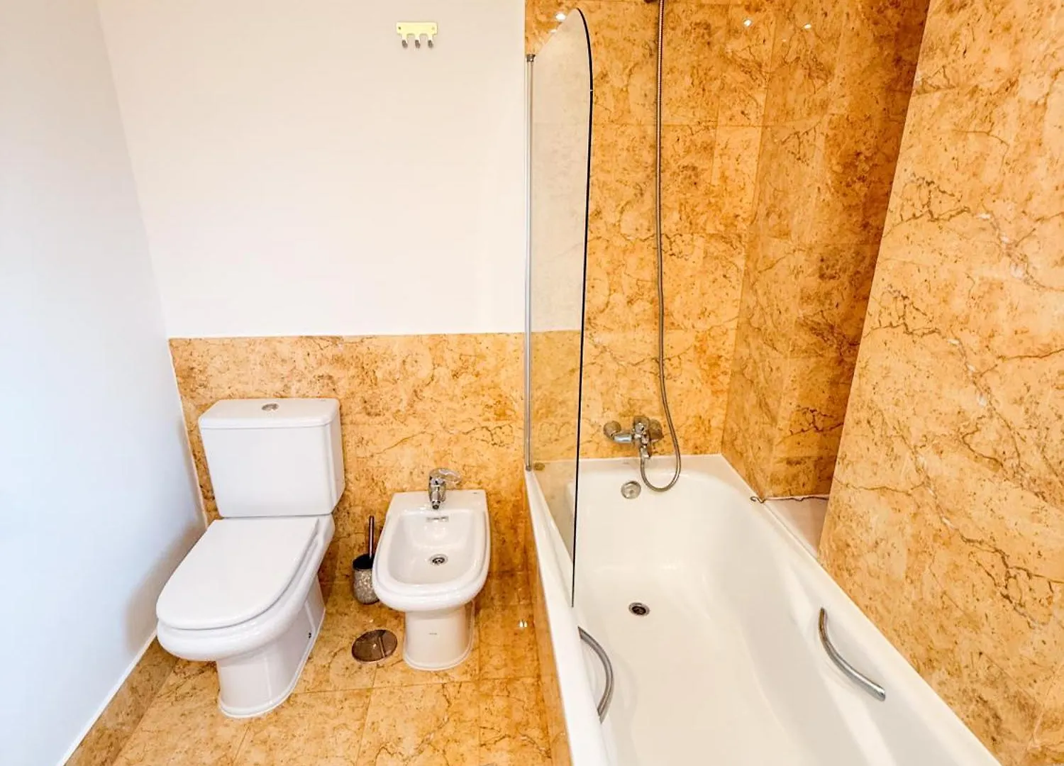 Casa Colon- Spacious 2Br! Views, Terrace & Beach Malaga